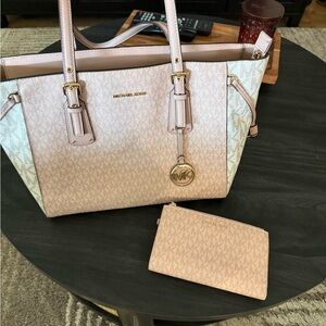 Michael Kors Tote & Wallet